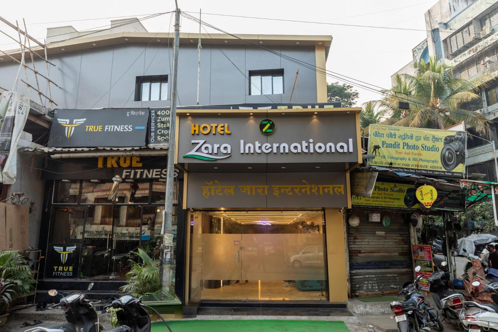 Hotel Zara International มุมไบ ภายนอก รูปภาพ