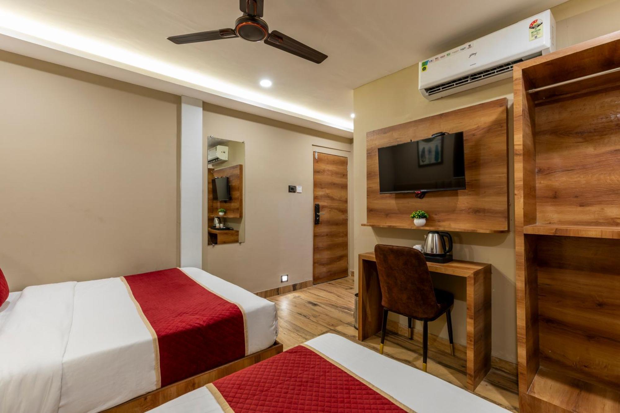 Hotel Zara International มุมไบ ภายนอก รูปภาพ