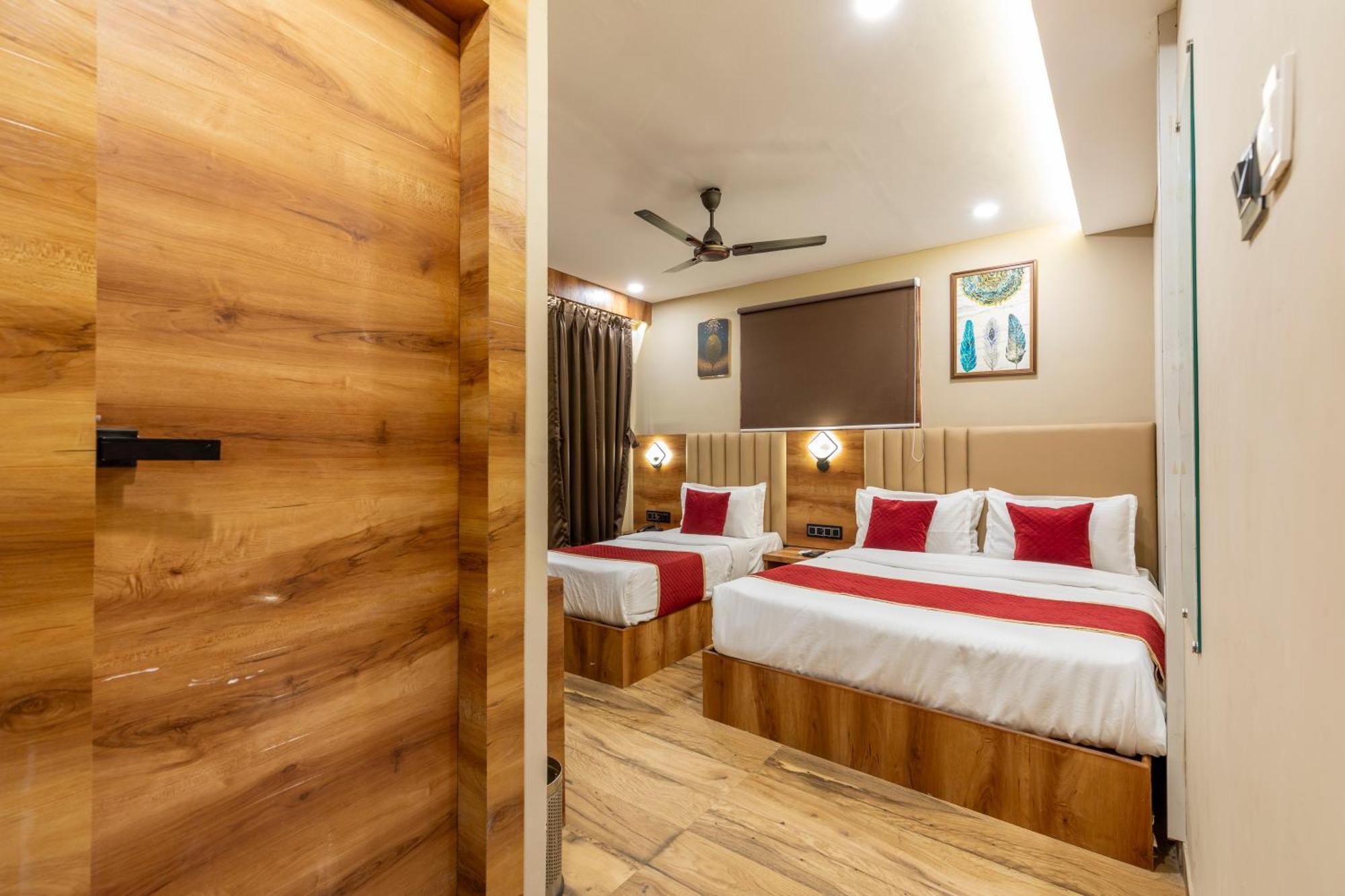 Hotel Zara International มุมไบ ภายนอก รูปภาพ