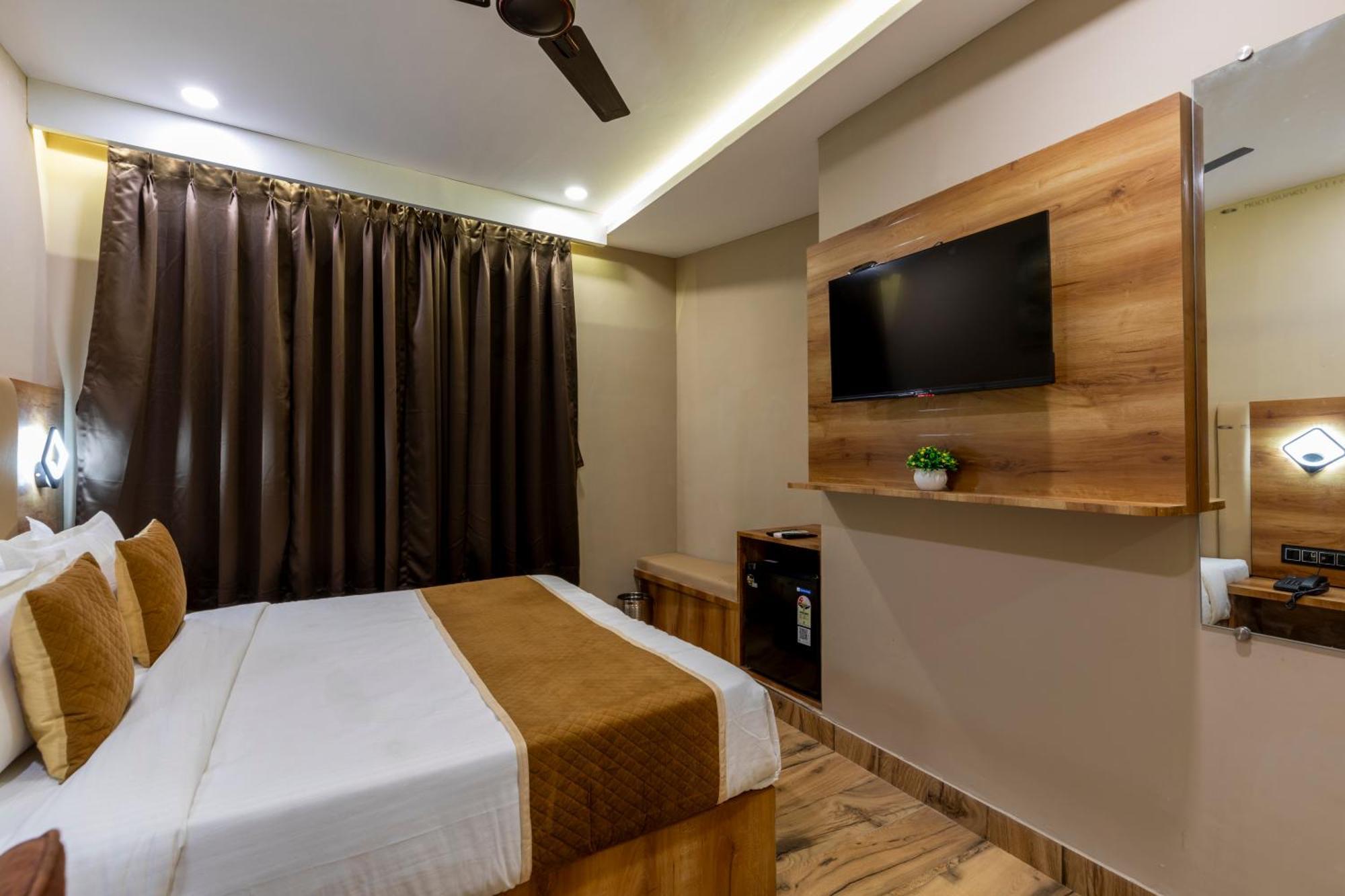 Hotel Zara International มุมไบ ภายนอก รูปภาพ