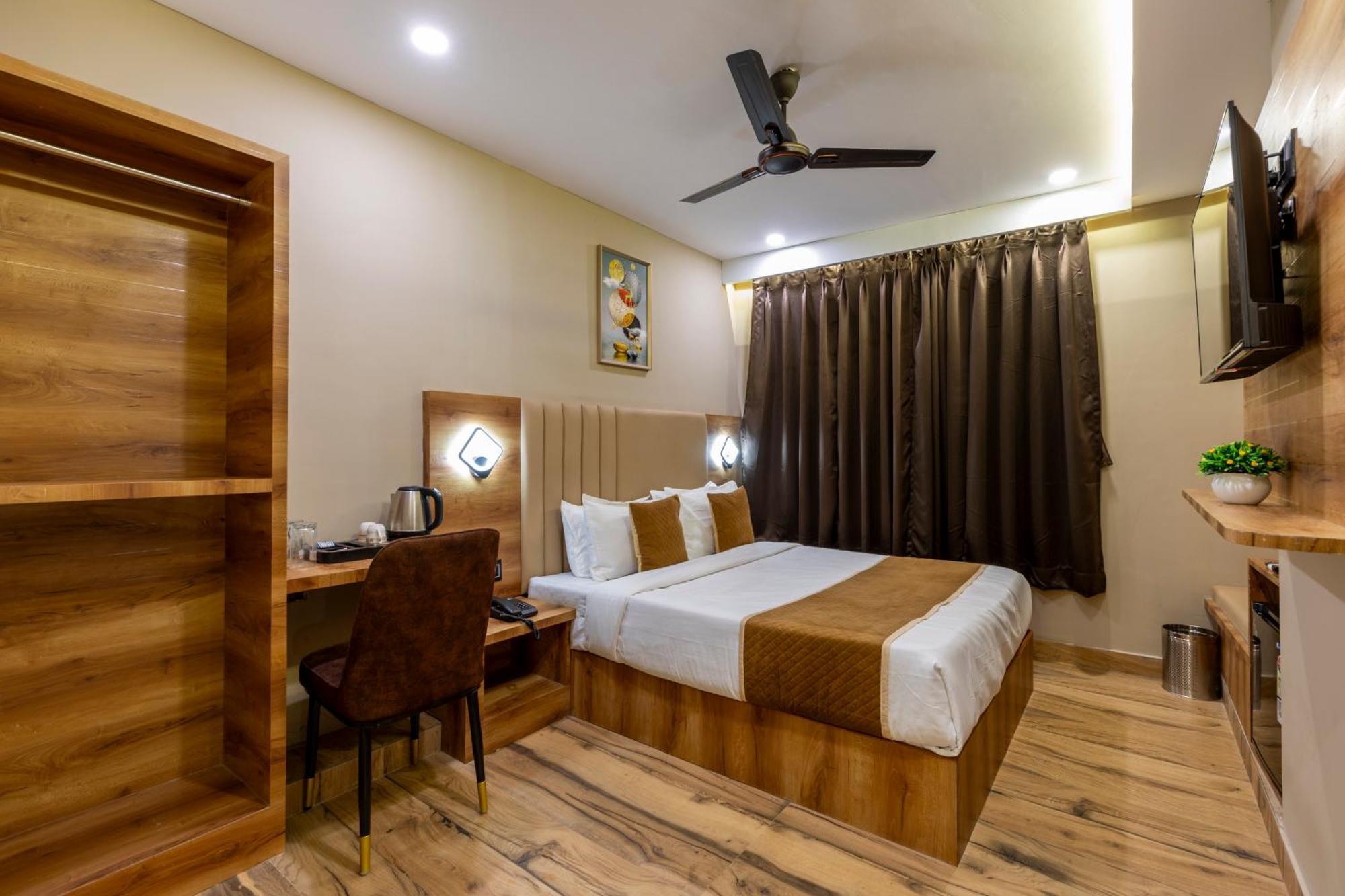 Hotel Zara International มุมไบ ภายนอก รูปภาพ
